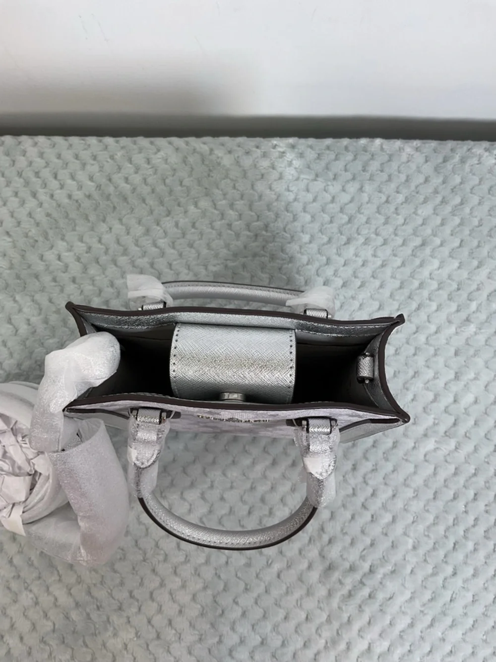 Kate Spade Platinum Grey Flower Star Toss Small Tote Bag NWT